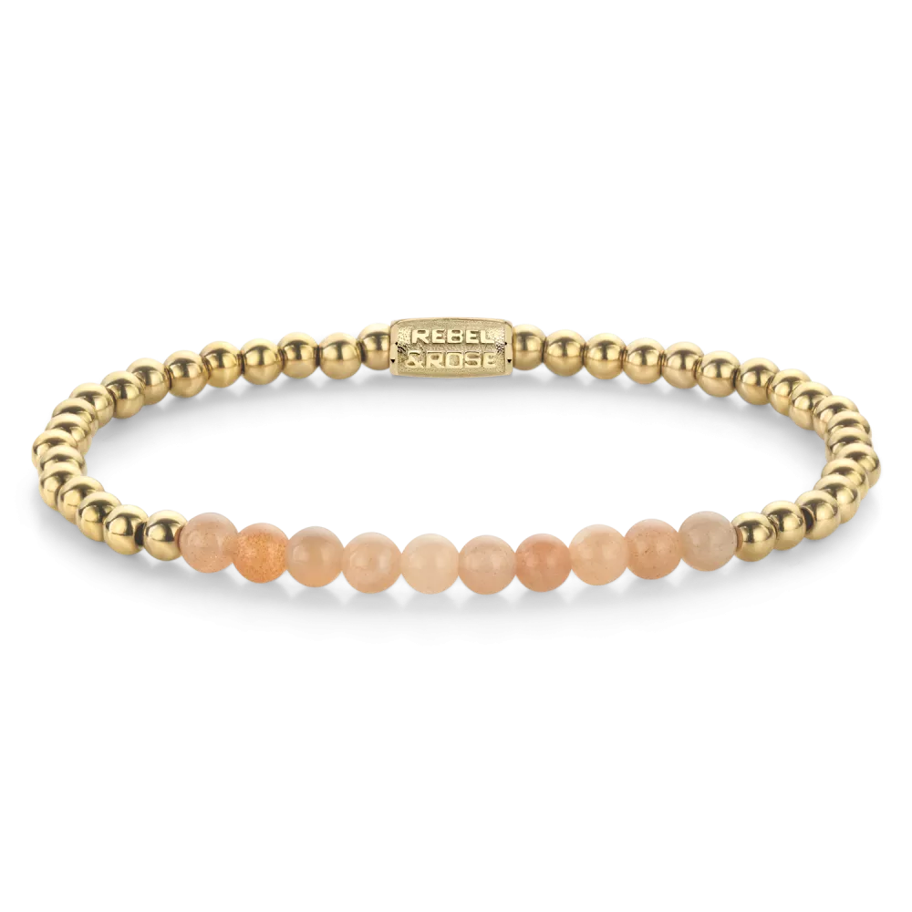 Bead armband met tien 4mm Sunstone stenen, en 4mm 18 karaat goud ion-plated edelstalen stenen. De sluiting is gemaakt van 18 karaat goud ion-plated edelstaal. Het Rebel & Rose sieraad is handgemaakt en makkelijk te combineren met onze andere kralenarmbanden.