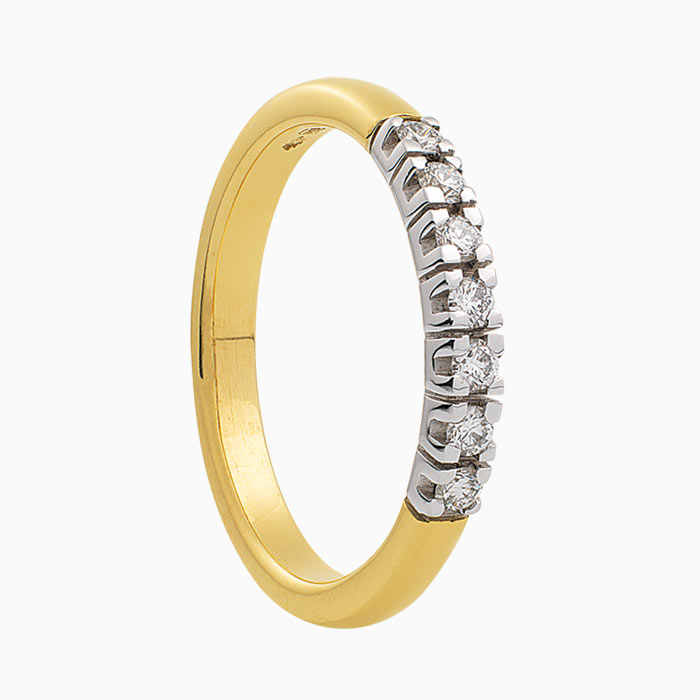prachtige, zwaar uitgevoerde alliance ring met 7x 0,05 crt, totaal 0,35crt. TW VSI diamant, maat 17,5