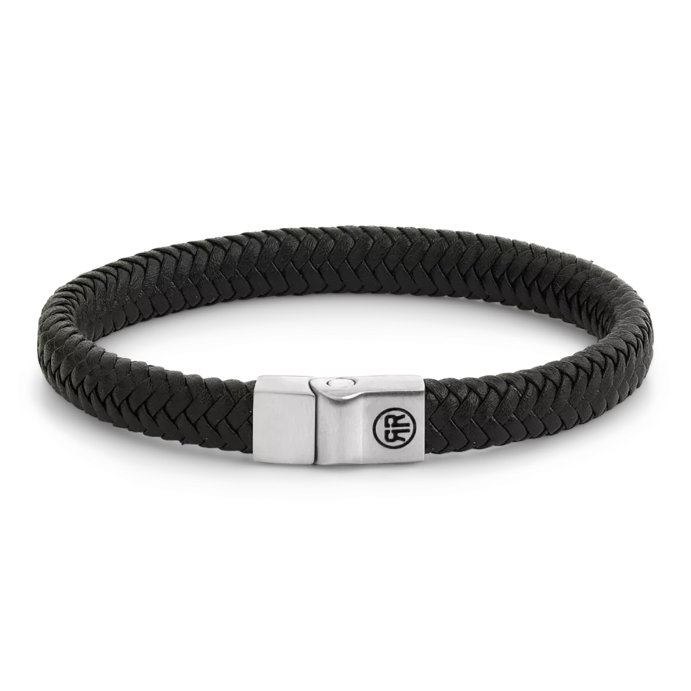 De Full Metal armband van Rebel and Rose is een leren armband van 9 mm breed met een sluiting van edelstaal. De unieke (PSR*) sluiting bestaat uit twee delen die perfect in elkaar vallen, zonder dat daar hulpmiddelen als magneten voor nodig zijn. Meet je polsomtrek op en kijk in de maattabel voor de juiste keuze. De armbanden combineren goed met onze kralenarmbanden.