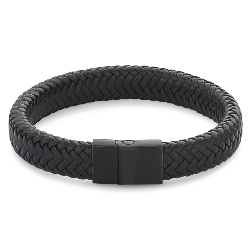 De Full Metal armband van Rebel and Rose is een leren armband van 12 mm breed met een sluiting van edelstaal. De unieke (PSR*) sluiting bestaat uit twee delen die perfect in elkaar vallen, zonder dat daar hulpmiddelen als magneten voor nodig zijn. Meet je polsomtrek op en kijk in de maattabel voor de juiste keuze. De armbanden combineren goed met onze kralenarmbanden.