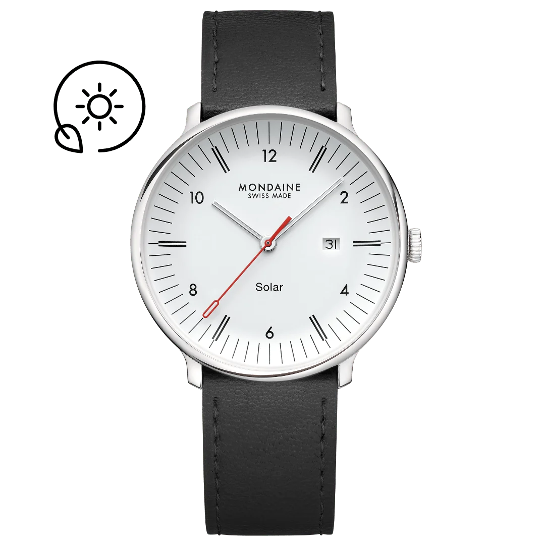De Doppio 41mm met modelnummer MLE41910L is een stijlvolle polshorloge met een zilverkleurige, metalen kast en een zwarte PU-leren band. Dit horloge heeft saffiergecoat glas en een waterbestendigheid van niveau 5. Het biedt ook een datumfunctie. Draag dit elegante ronde horloge dagelijks voor zowel formele als casual gelegenheden.