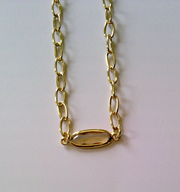 Das Damen Collier mit der Modellnummer 5-217006-001 ist ein einzigartiges Schmuckst&uuml;ck der Kategorie "Schmuck", speziell ein "Halskette" des Typs "Fantasie". Es l&auml;sst sich am besten als auff&auml;lliges Accessoire zu einem eleganten Abendoutfit tragen. Kombinieren Sie es mit einem schlichten Oberteil, um dem Collier den Mittelpunkt zu &uuml;berlassen.
