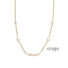 Goudkleurige ketting  met grillige parels 