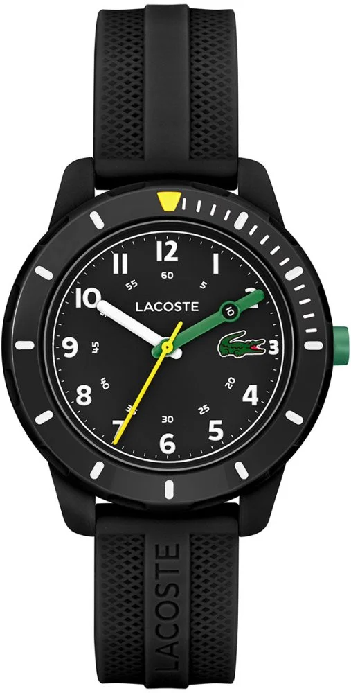 Ontdek de Lacoste LC2030052 Mini Tennis, een stijlvol en praktisch polshorloge voor kinderen. Dit horloge heeft een strakke zwarte uitstraling met een diameter van 34 mm, waardoor het perfect is voor jonge sportliefhebbers die zowel mode als functionaliteit waarderen.

Met een quartz uurwerk biedt dit horloge betrouwbare tijdregistratie. De IP68-certificering garandeert dat het horloge volledig stofdicht en waterdicht is, waardoor het geschikt is voor dagelijkse activiteiten, inclusief douchen. De stevige gespsluiting zorgt ervoor dat het horloge goed om de pols blijft zitten, zelfs tijdens het sporten.
