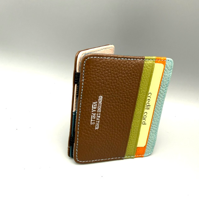 mapje voor credit cards en papier geld