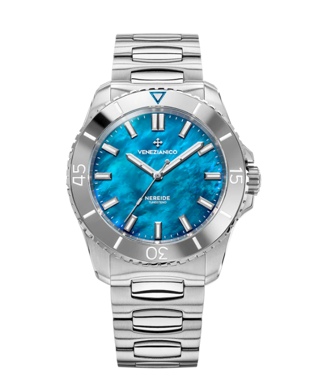Ons duikhorloge, dat waterdicht is tot een diepte van 200 meter, is vernoemd naar een van de laatste wonderen van de Venetiaanse scheepvaarttechnologie: de onderzee&euml;r Nereide. Dit uurwerk is namelijk ontworpen om grote spanningen te weerstaan, waardoor het bijzonder geschikt is voor watersporters.