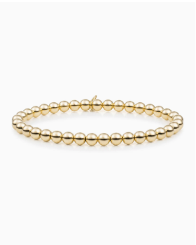 De Saturn Armband 5mm combineert kracht met finesse. Elk bolletje van 5mm is met zorg vervaardigd uit 925 Sterling Zilver en afgewerkt met een warme goudkleurige laag die het licht vangt op een manier die je doet opkijken. Deze armband heeft dat zeldzame vermogen om zowel tijdloos als hedendaags te zijn, een stuk dat over tien jaar nog steeds actueel voelt. De Saturn lijn staat bekend om zijn veelzijdigheid, en dit exemplaar bewijst dat. Of je nu kiest voor een strakke, minimalistische look of juist voor een speelse stapeling, deze armband past zich aan jouw stijl aan. &bull; 925 Sterling Zilver met Gold Plated afwerking &bull; Bollen van 5mm voor een gebalanceerde uitstraling &bull; Lengte: 18 cm &bull; Perfect solo of gestapeld met andere armbanden De Saturn Armband 5mm is meer dan een accessoire, het is een investering in tijdloze stijl. Een stuk dat je elke dag wilt dragen, en dat elke keer weer voelt als een goede keuze.