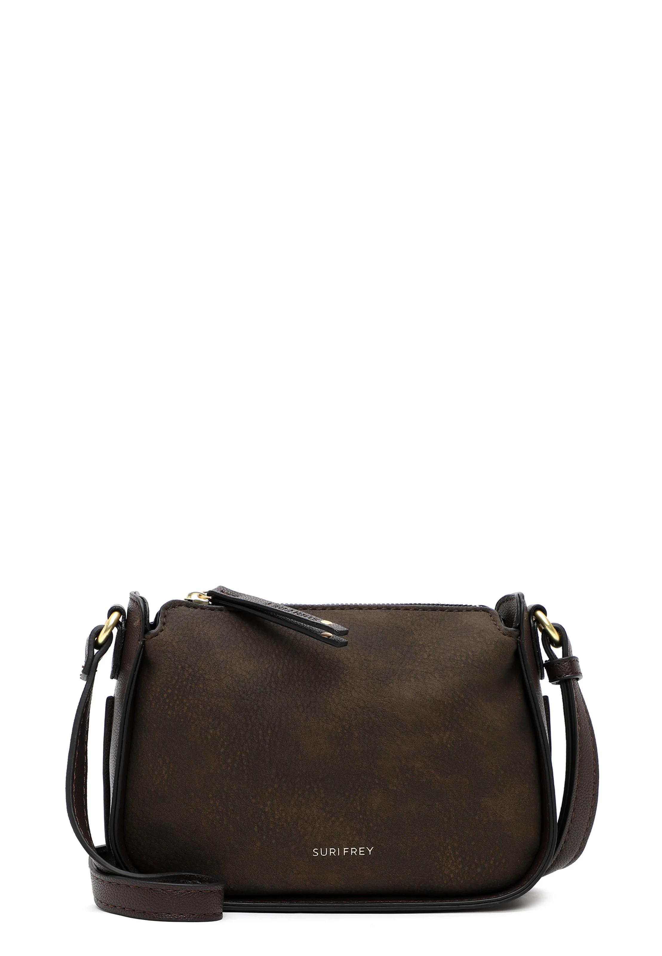SURI FREY SFY Patty &ndash; compacte crossbody tas
De SURI FREY SFY Patty is een compacte crossbody tas die stijl en praktische organisatie combineert. Dankzij de verstelbare schouderriem draag je de tas comfortabel en dicht bij het lichaam.

Het hoofdvak met ritssluiting biedt ruimte voor je dagelijkse essentials. Binnen- en buitenvakken zorgen ervoor dat kleinere items overzichtelijk en snel bereikbaar blijven. De subtiele logo-details en diervrije materialen geven de tas een moderne uitstraling.

Afmetingen: 21,5 &times; 16 &times; 8 cm
Schouderriem: 140 cm