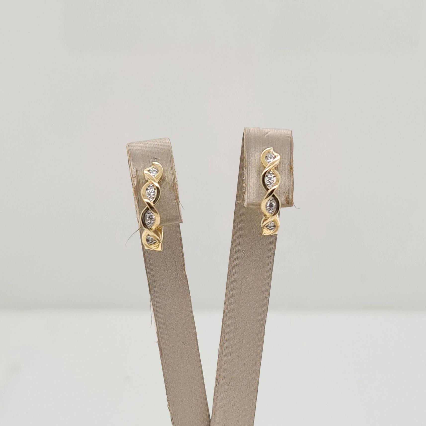 14krt gouden oorsieraden met diamant