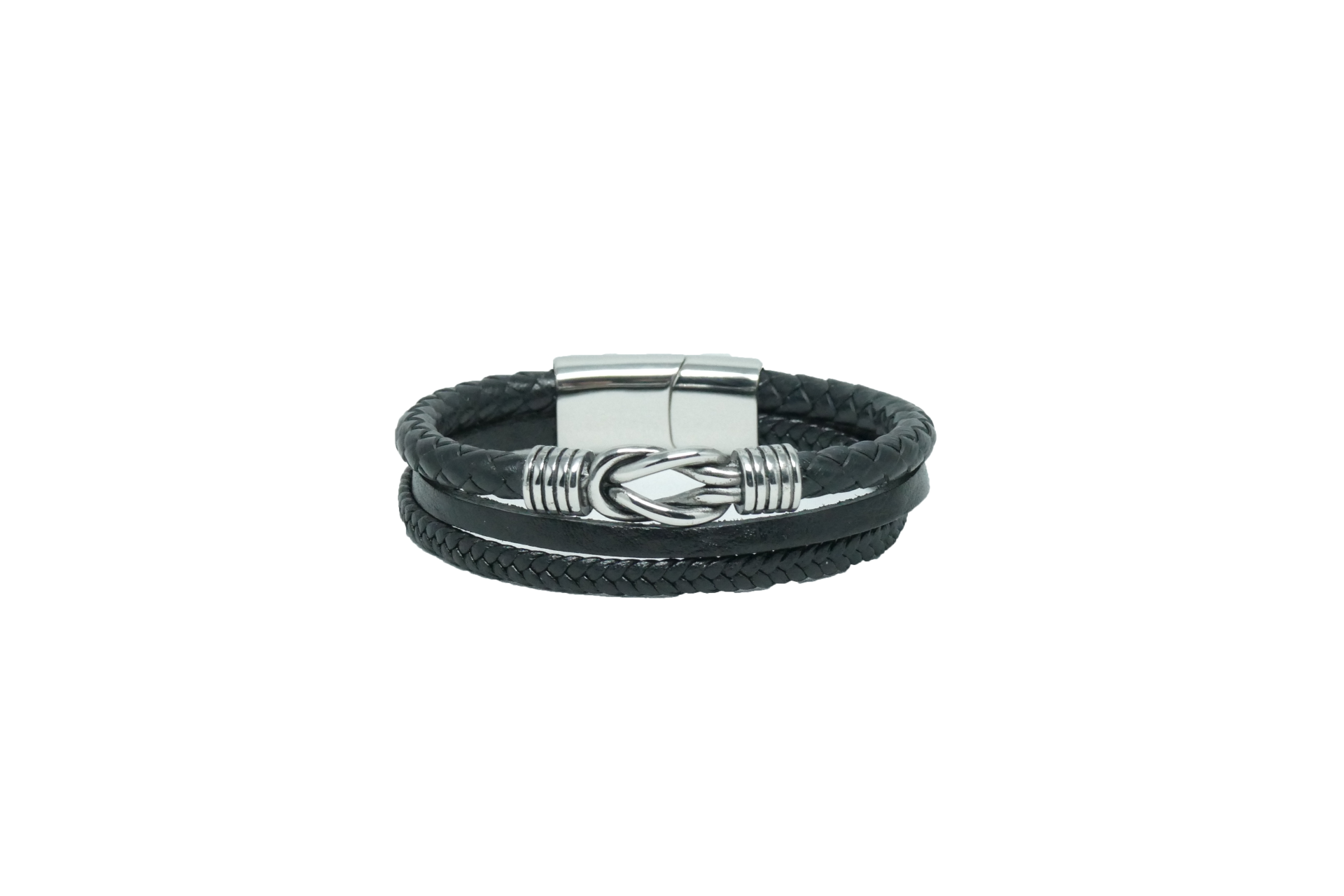 De EGNI ZWART armband van het onbekende merk is een verfijnd sieraad uit de categorie JEWEL. Deze stijlvolle armband is perfect voor zowel casual als formele gelegenheden. Draag hem solo voor een subtiele elegantie of combineer met andere sieraden voor een trendy look. Ideaal als aanvulling op elke outfit.
