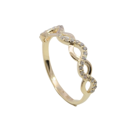 Der Ring Gold 333 mit 28 Zirkonia, Modellnummer 670175058, aus 8 Karat Gelbgold, besticht durch sein elegantes Design. Mit einem Gewicht von 1,53 g und 28 wei&szlig;en Zirkonia ist er perfekt f&uuml;r allt&auml;gliche Anl&auml;sse. Tragen Sie ihn solo oder kombiniert mit anderen Schmuckst&uuml;cken, um einen klassischen und dennoch modernen Look zu erzeugen.