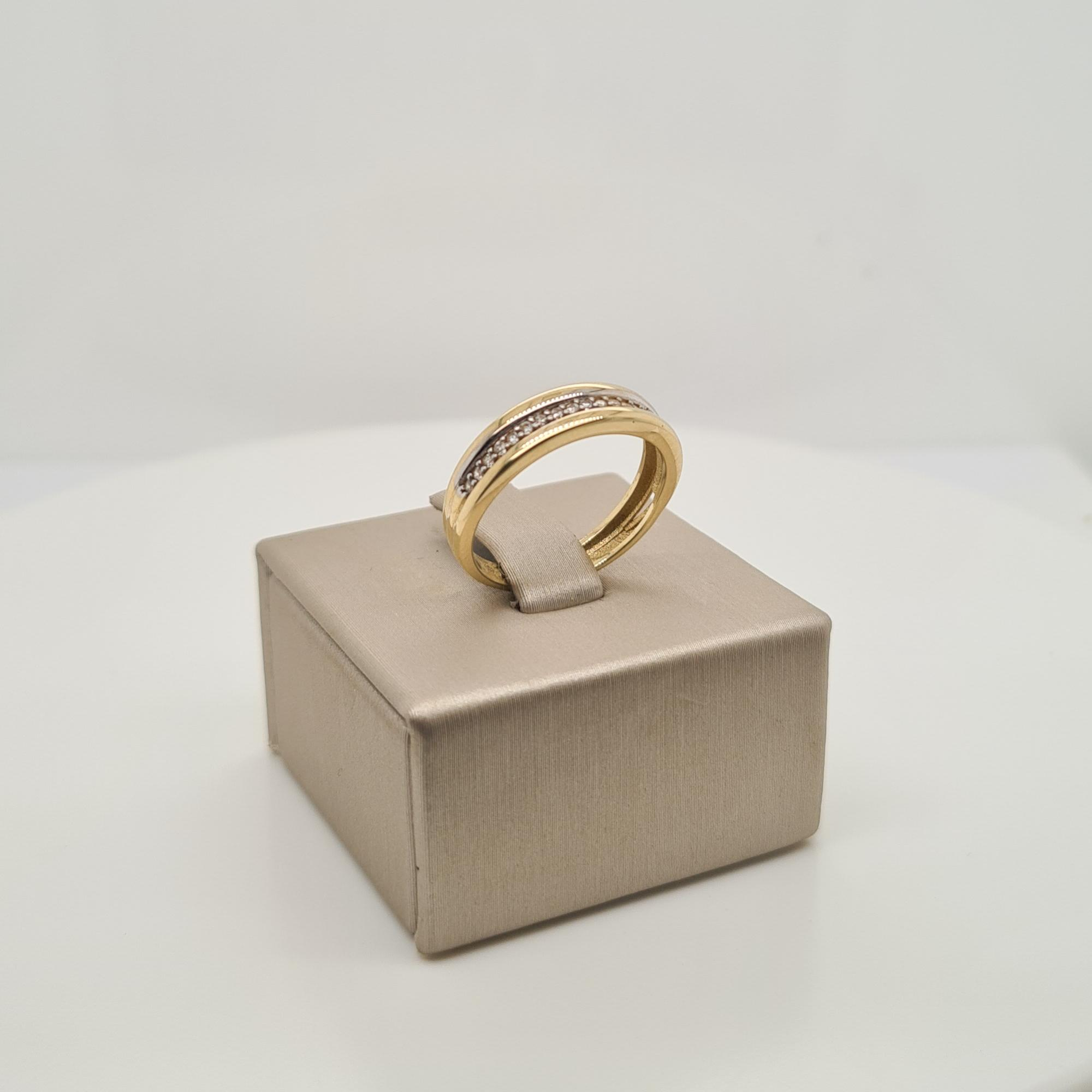 14krt gouden ring met zirkonia