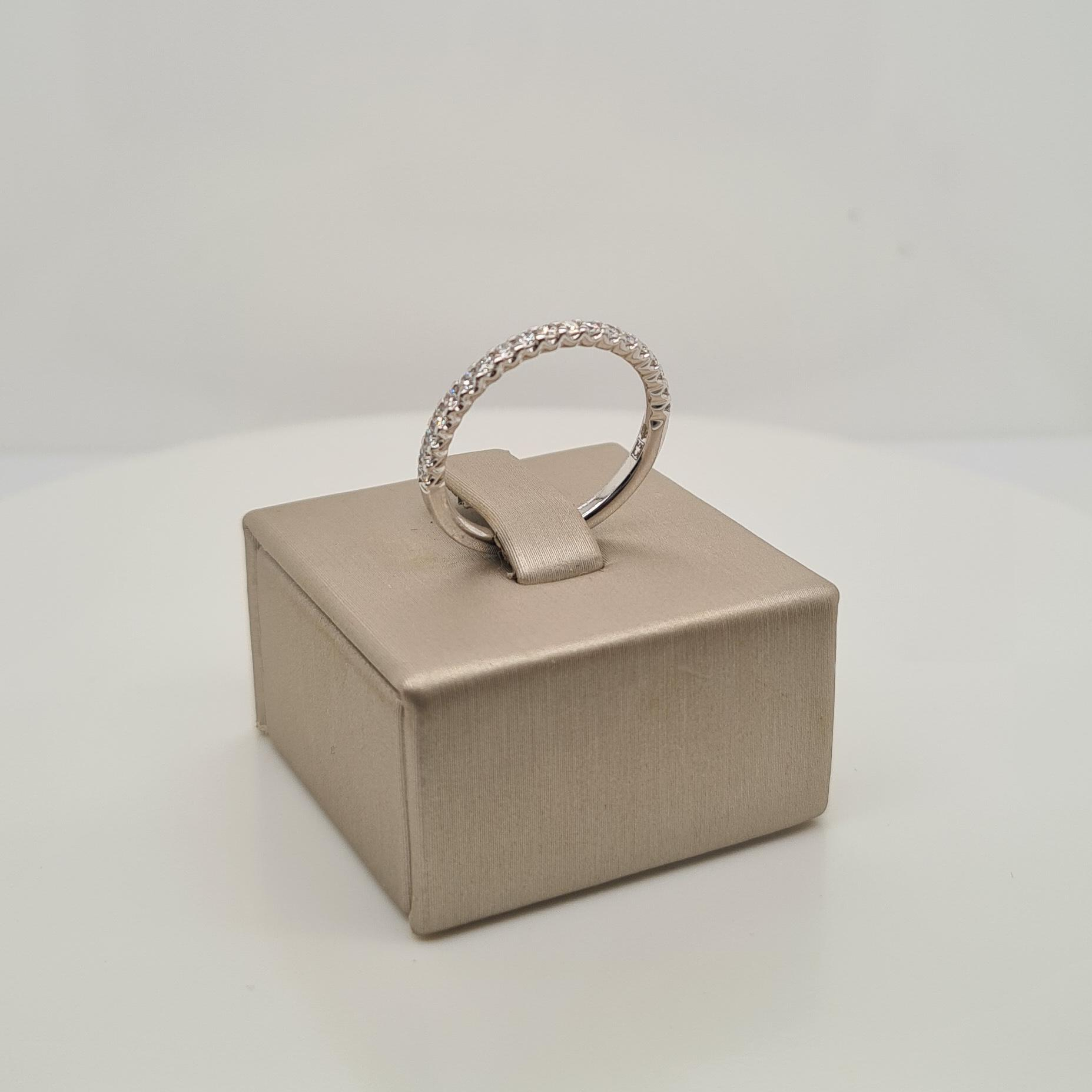 14krt gouden ring met diamant