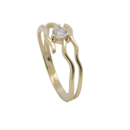 Der Ring Gold 333 Zirkonia (Modellnummer 670217056) besticht durch sein elegantes Design mit einem einzelnen funkenden Zirkonia. Hergestellt f&uuml;r den allt&auml;glichen Gebrauch, bietet er einen Hauch von Eleganz f&uuml;r jede Gelegenheit. Tragen Sie ihn als dezentes Highlight zu Ihrem t&auml;glichen Outfit oder kombinieren Sie ihn mit anderen Schmuckst&uuml;cken, um ein stilvolles Statement zu setzen.
