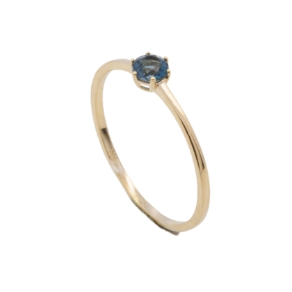 Der Ring Gold 375 mit einem London Blue Blautopas in einer 6er Krappe ist ein elegantes Schmuckst&uuml;ck f&uuml;r den Alltag. Das Modell 673041054 besticht durch seine schlichte Eleganz und eignet sich perfekt f&uuml;r normale Anl&auml;sse. Tragen Sie ihn als stilvolles Accessoire zu Ihrem Alltagsoutfit, um Ihnen einen Hauch von Eleganz zu verleihen.