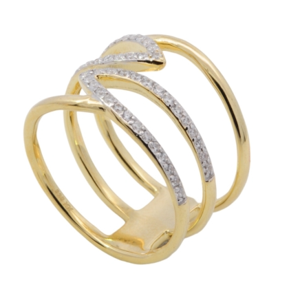 Dieser Ring, Modellnummer 746882058, besticht durch sein Design aus Silber mit GP Zirkonia. Als normaler Schmuckring in Gr&ouml;&szlig;e 58 eignet er sich perfekt f&uuml;r den Alltag. Tragen Sie ihn allein als Statement oder als Teil eines Schmuckensembles, um jedes Outfit elegant abzurunden. Ein idealer Begleiter f&uuml;r alle Gelegenheiten.