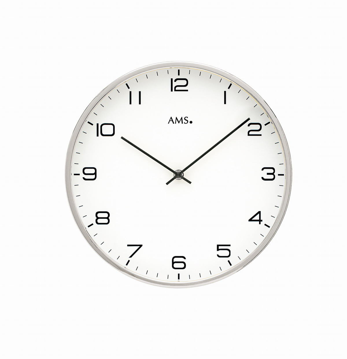 De AMS Wandklok Analoog Zilver W9658 is een stijlvolle en moderne klok met zilveren afwerking, perfect voor elke ruimte. Het heeft duidelijke wijzers en een nauwkeurig uurwerk. Ideaal als wanddecoratie in woonkamers, keukens of kantoren.
