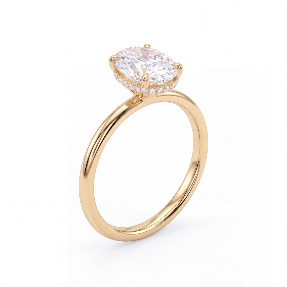 Subtiele schittering met een unieke Hidden Halo Verras jouw geliefde met een verbluffend staaltje vakmanschap van Juwelier Rijk in Amsterdam. Deze elegante verlovingsring combineert een strakke, tijdloze uitstraling met een betoverend geheim. Centraal straalt een schitterende 1.10 karaat lab grown diamant in een verfijnde ovale slijpvorm, voorzien van een officieel IGI-certificaat voor gegarandeerde topkwaliteit.   

Wat deze ring werkelijk uniek maakt, is de hidden halo: een verborgen krans van fonkelende diamanten direct onder de hoofdsteen, prachtig zichtbaar vanuit de zijkant. Het geheel is vervaardigd uit massief 18 karaat geelgoud, wat zorgt voor een warme en luxe basis.