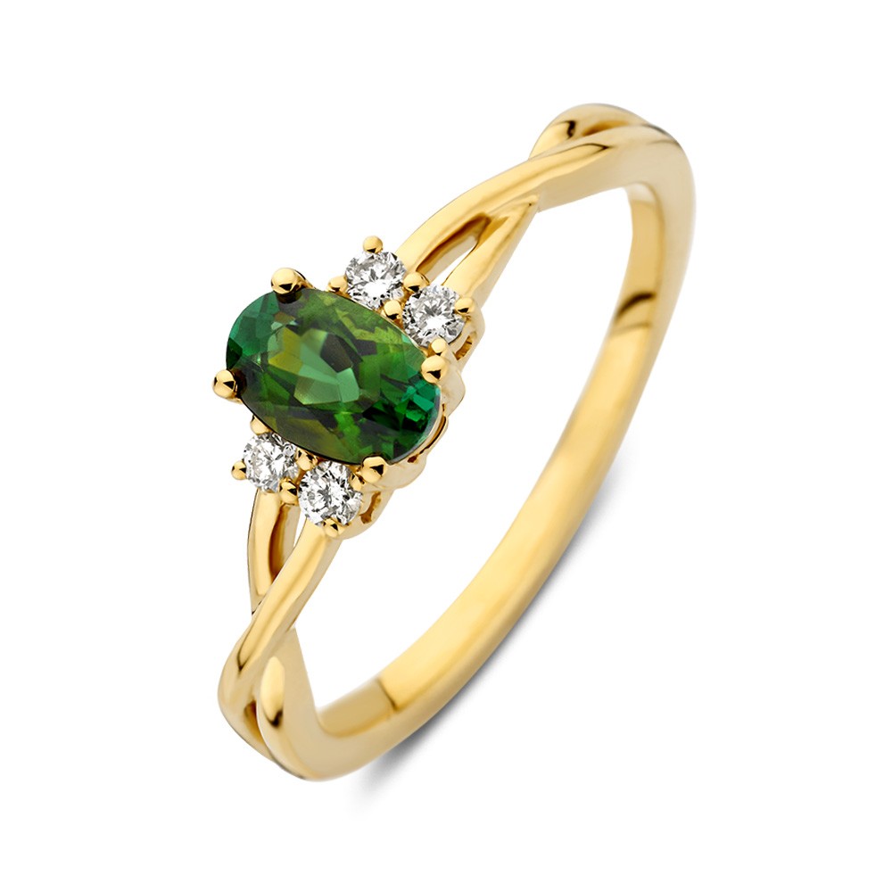 Excellent Jewelry ring geelgoud groene toermalijn + briljant
Deze geelgouden ring met  een ovale, groene toermalijn heeft een elegante uitstraling. De groene toermalijn vormt het hart van de geelgouden ring en wordt aan beide zijden omlijst door briljanten. Een prachtig sieraad voor wie houdt van de stijl van vintage sieraden en de bijzondere schoonheid van groene toermalijn.