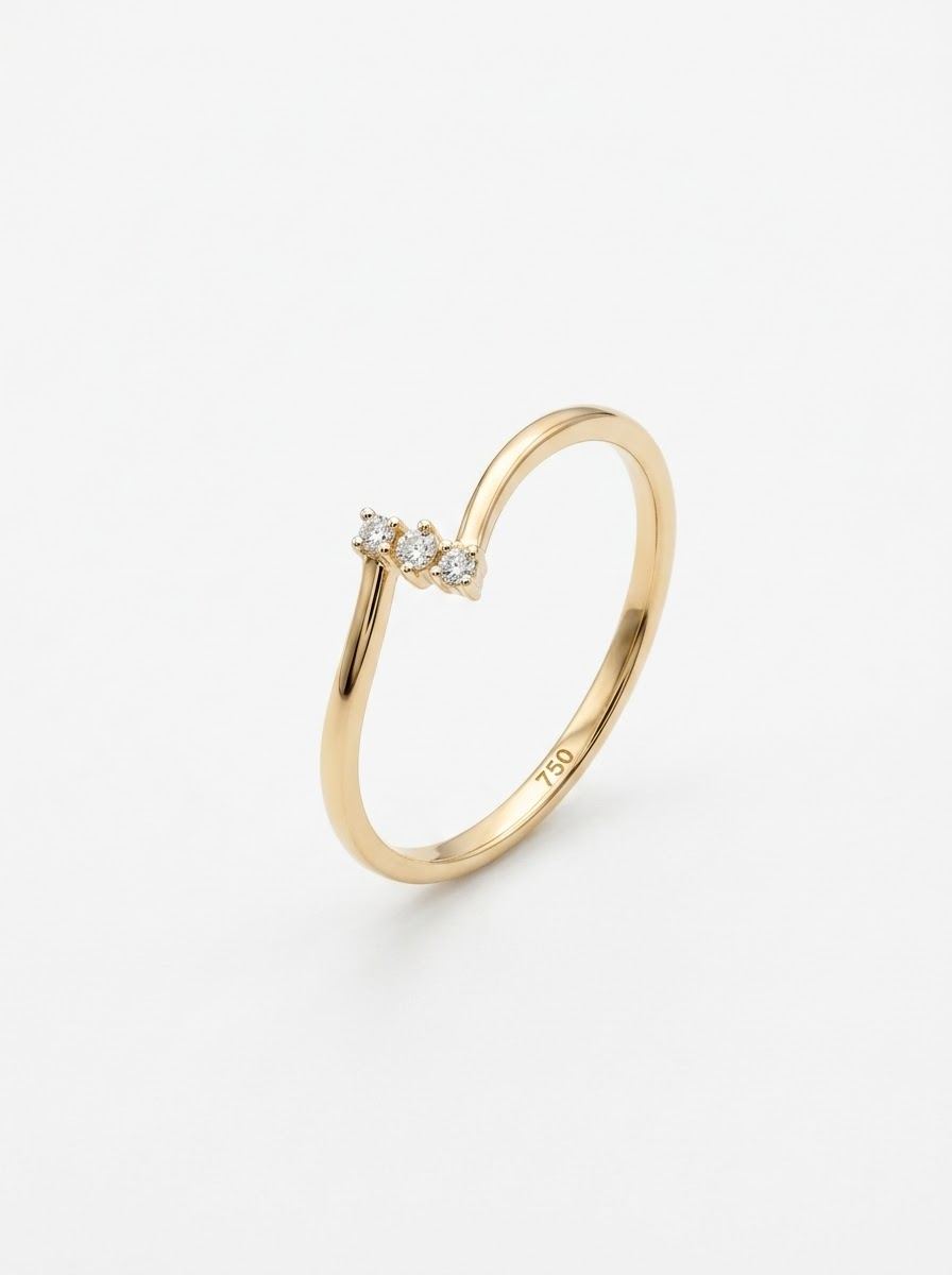 18 karaat geel gouden ring met 3 x 0.05ct natuurlijke briljant