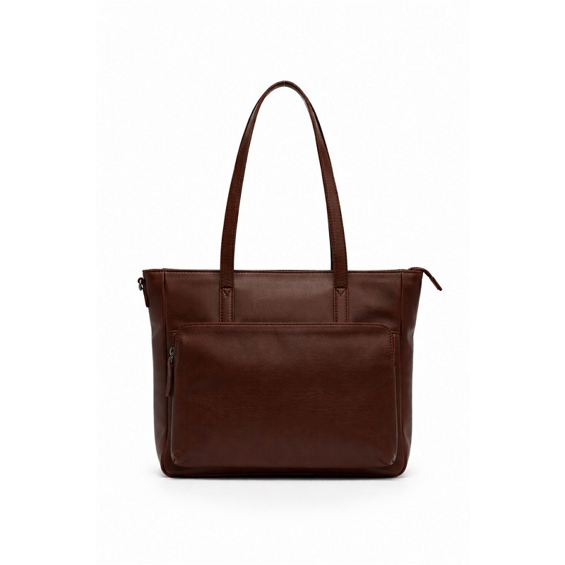 Justified Vela Shopper Laptop Comp &ndash; Leren Shopper
De Justified Vela Shopper Laptop Comp is de perfecte combinatie van stijl, ruimte en functionaliteit. Deze elegante leren shopper is gemaakt van 100% hoogwaardig Bos Taurus leer en heeft een tijdloze uitstraling die past bij iedere outfit. Ideaal voor werk, dagelijks gebruik of een dagje onderweg.

Met het ruime formaat van 33 x 11 x 28 cm biedt deze leren shopper voldoende plek voor je dagelijkse essentials en alles wat je onderweg nodig hebt. Het stevige leer zorgt voor een luxe uitstraling en maakt de tas geschikt voor jarenlang gebruik.

Productdetails

Merk: Justified
Model: Vela Shopper Laptop Comp
Materiaal: 100% Bos Taurus Leather
Afmetingen: 33 x 11 x 28 cm
Land van herkomst: India (IN)
Een stijlvolle en praktische leren shopper van Justified, perfect voor wie functionaliteit wil combineren met een elegante, tijdloze uitstraling.