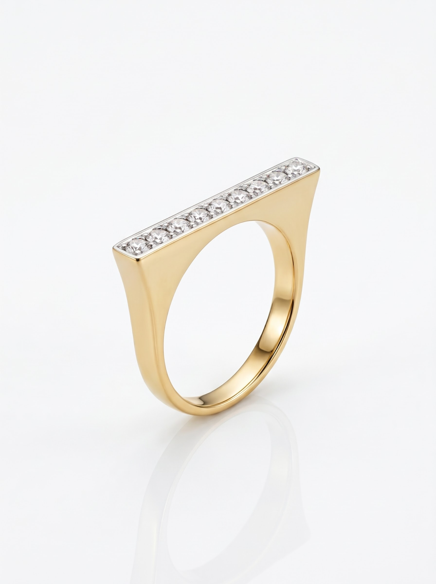 18 karaat geel gouden ring met natuurlijke briljant 0.40ct eigentijds ontworpen model 