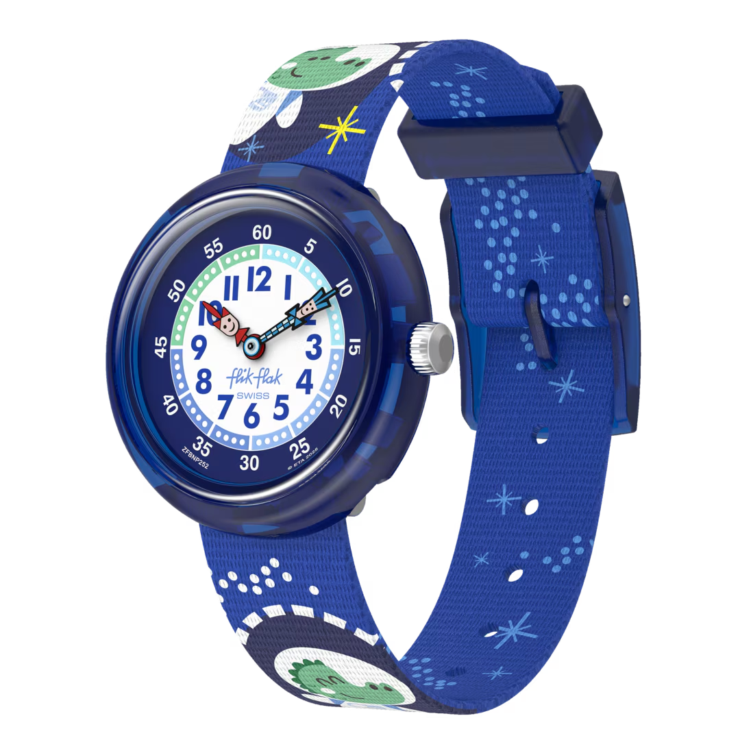 CROCONAUTS is een educatief kinderhorloge voor jongens en meisjes van 3 tot 5 jaar en is versierd met krokodil-astronauten op een blauwe band. Flik- en Flak-wijzers leren kinderen klokkijken tijdens hun kosmische avonturen. Een favoriet van jonge ruimtereizigers.