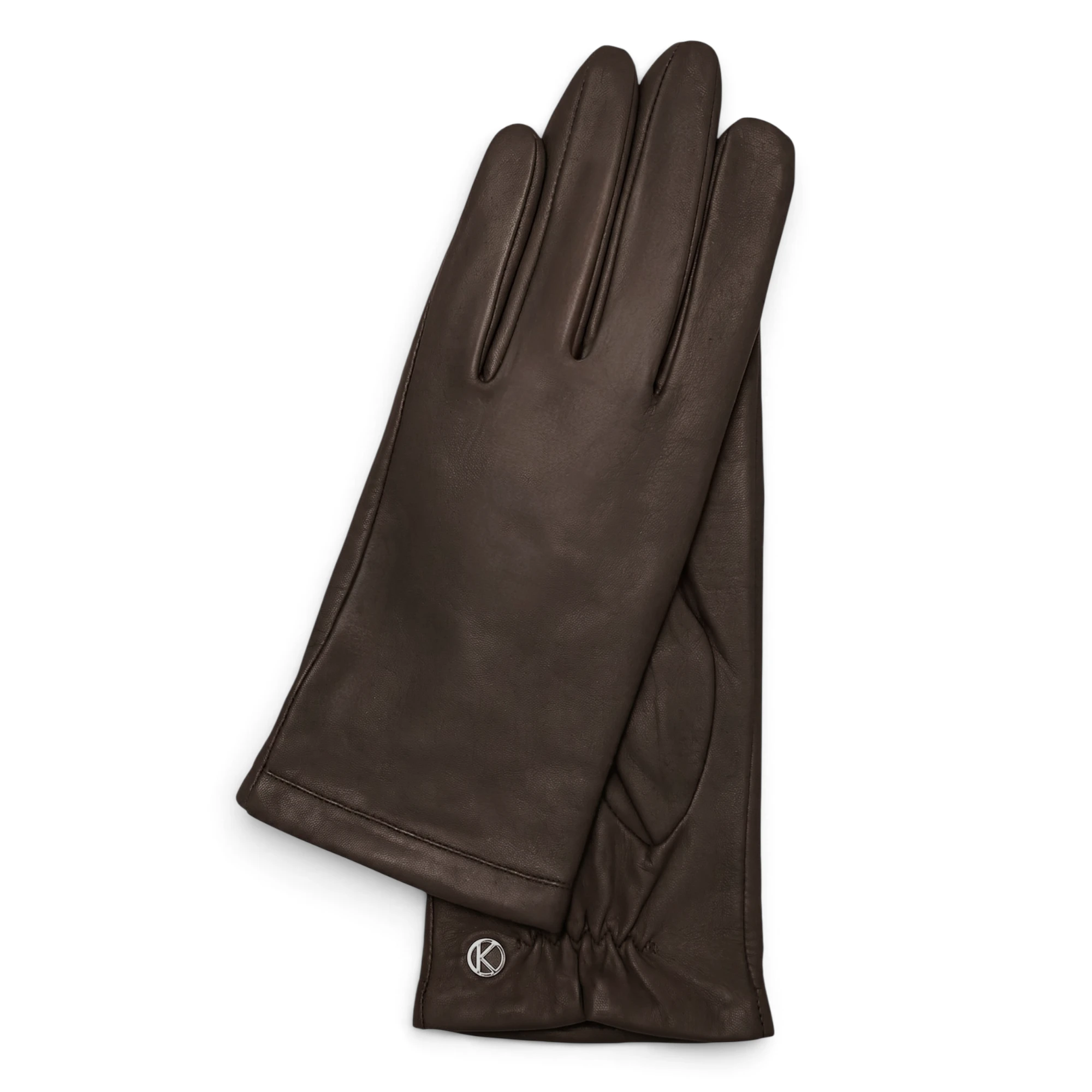 Otto Kessler Chelsea dames handschoenen van nappaleer

Ontdek de stijlvolle Otto Kessler Chelsea dames handschoenen: een elegante combinatie van luxe, comfort en functionaliteit. Deze prachtige leren handschoenen zijn gemaakt van hoogwaardig nappaleer, dat bekendstaat om zijn soepele structuur en heerlijk zachte gevoel. Dankzij de mooie, gladde afwerking en de perfecte pasvorm sluiten de handschoenen comfortabel aan op uw handen.

De zachte voering, bestaande uit 70% wol en 30% nylon, zorgt voor aangename warmte en extra draagcomfort tijdens koude dagen. Bovendien zijn de handschoenen voorzien van Phantom Touch-technologie, waarmee u eenvoudig het touchscreen van uw smartphone kunt bedienen zonder uw handschoenen uit te trekken.

De Otto Kessler Chelsea handschoenen zijn de ideale keuze voor dames die op zoek zijn naar luxe leren handschoenen met een tijdloze uitstraling en praktisch gebruiksgemak.

Kenmerken van de Otto Kessler Chelsea dames handschoenen:

Gemaakt van soepel en zacht nappaleer
Elegante, gladde afwerking
Comfortabele pasvorm
Zachte, warme voering van 70% wol en 30% nylon
Phantom Touch-technologie voor touchscreenbediening
Tijdloos design, perfect voor dagelijks gebruik
Kies voor de Otto Kessler Chelsea dames handschoenen en geniet van stijl, warmte en comfort in &eacute;&eacute;n elegant accessoire.