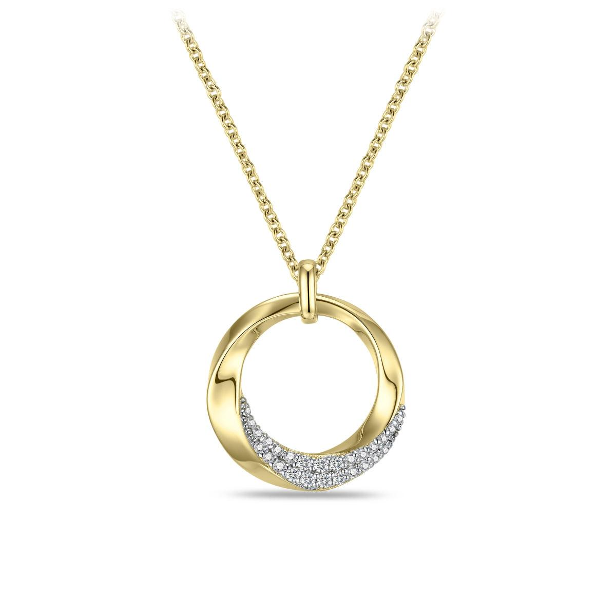 Dit Gisser collier is een goudgeplateerd ketting met een open cirkelontwerp en sprankelende zirconia&rsquo;s. Perfect voor elke gelegenheid. Draag deze elegante ketting op een lage halslijn of boven een effen top voor een stijlvolle look. Voeg verfijning toe aan je outfit met deze opvallende toevoeging aan je sieradencollectie.
