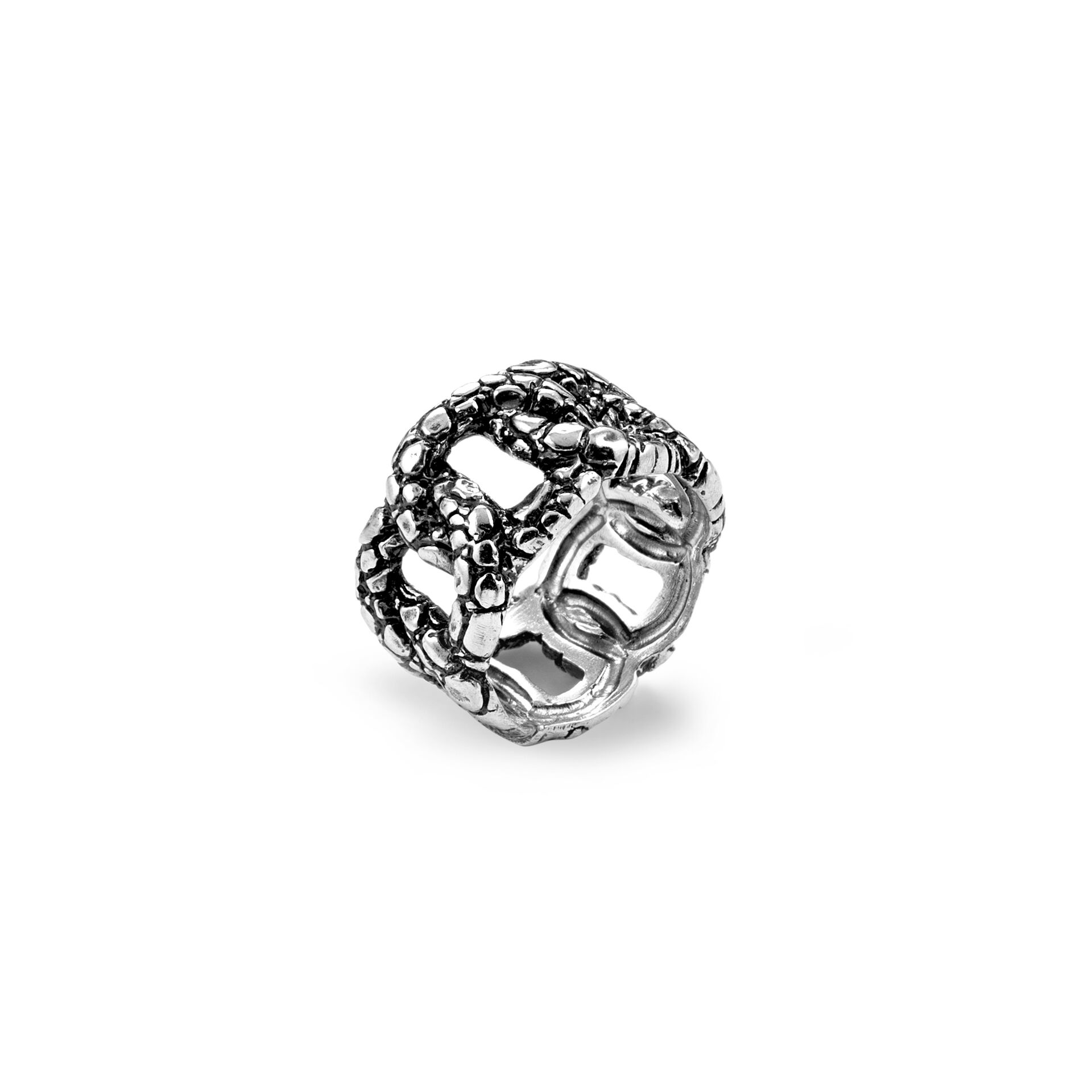 In this silver ring, a magical and ancient animalier power takes on an elegant twisted form. Handmade in-house.