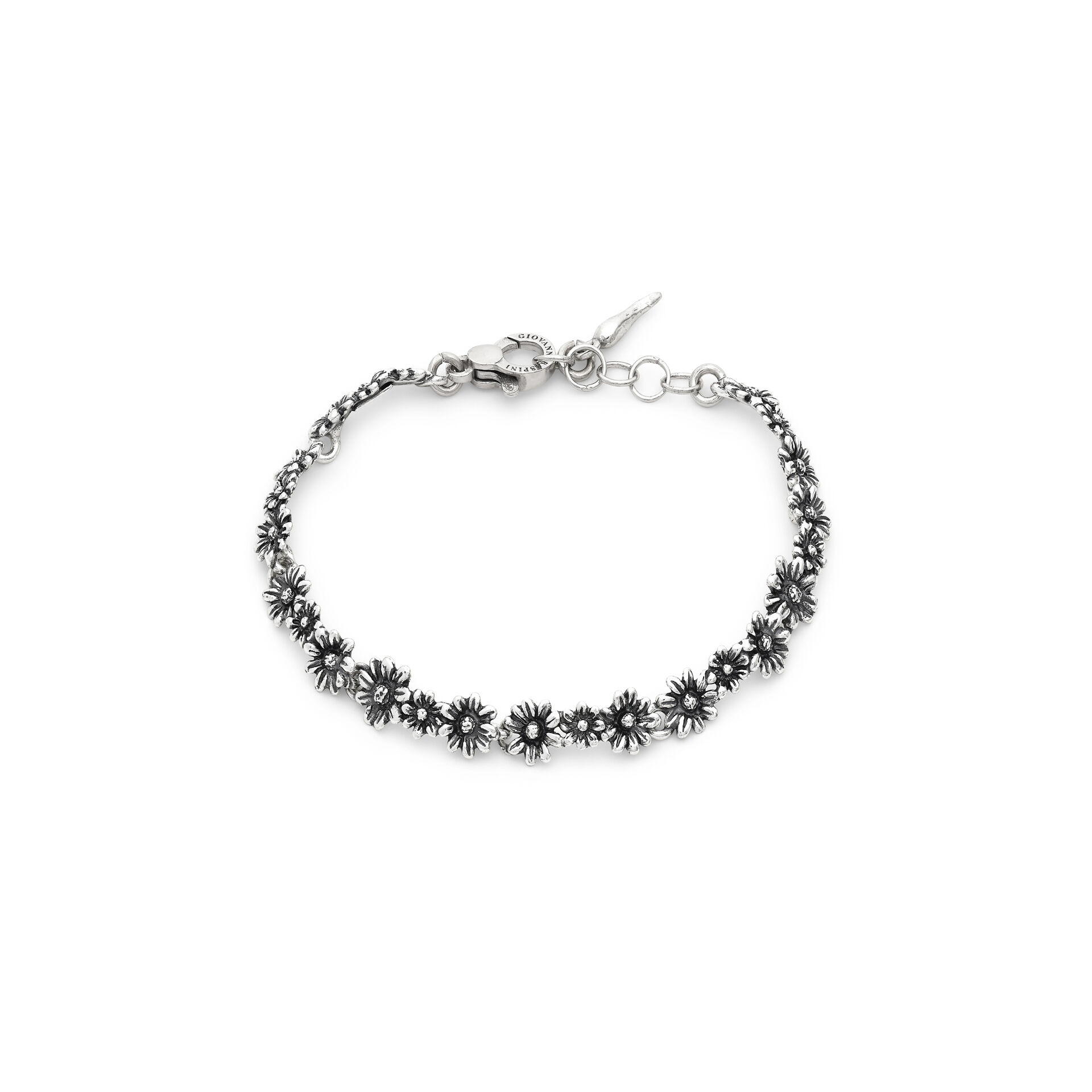 The Mini Daisy bracelet captures all the delicacy and style of the floral world. Elegant and refined, made entirely by hand using the ancient lost-wax casting technique, it tells quiet stories of burnished silver petals. A wearable spring, for any occasion, where every flower celebrates the delicacy of nature with quiet attention to detail. Crafted by hand in our own workshop.
