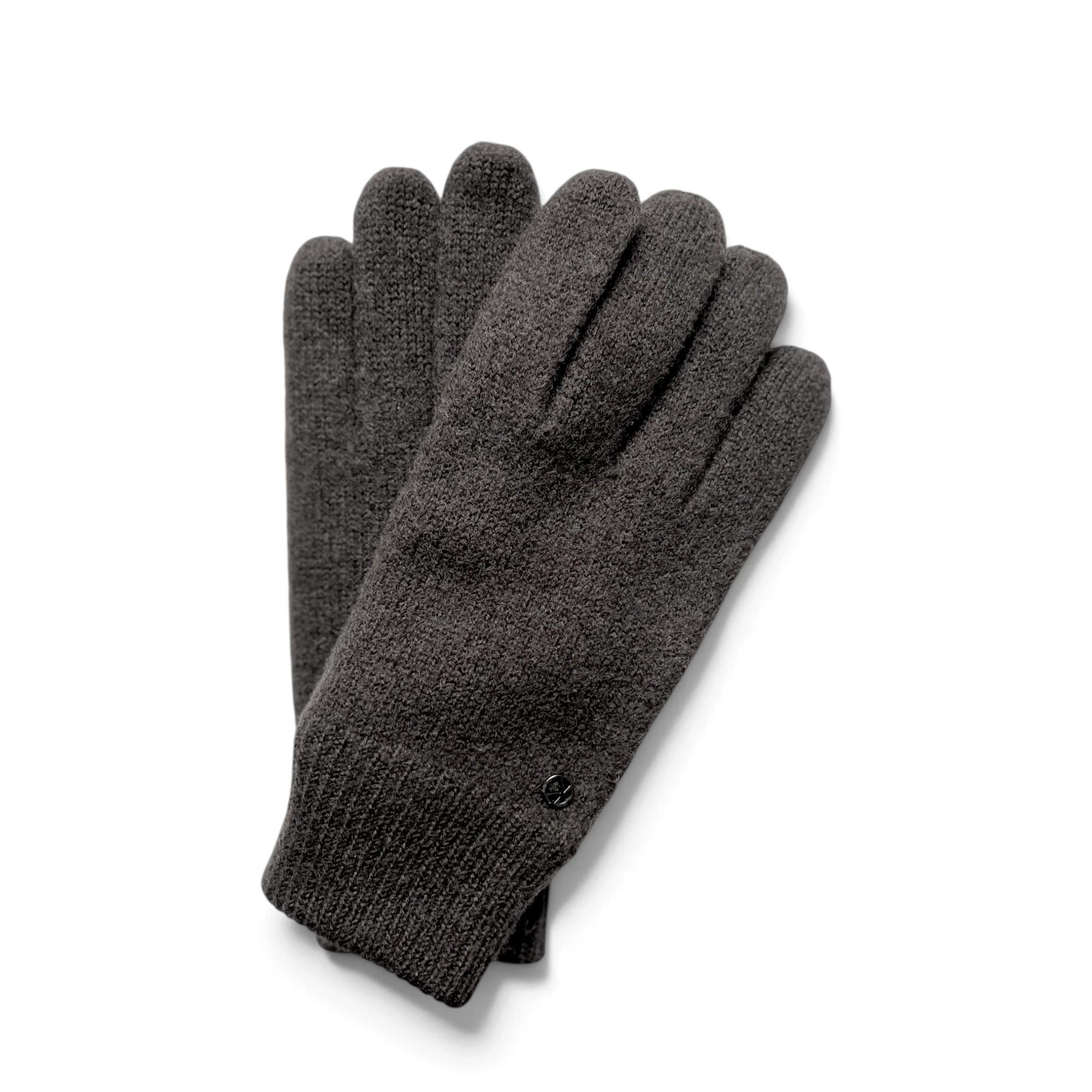 KESSLER Modell Yuki &ndash; Warme wollen handschoenen van 100% scheerwol
Op zoek naar warme, comfortabele handschoenen voor koude winterdagen? De KESSLER Modell Yuki combineert de natuurlijke warmte van 100% scheerwol met een tijdloos design en een verfijnde afwerking. Dankzij de gewalkte wolstructuur bieden deze wollen handschoenen extra bescherming tegen kou en wind, terwijl de ademende eigenschappen van de natuurlijke vezels bijdragen aan een aangenaam draagcomfort.

Of je nu onderweg bent naar je werk, een winterse wandeling maakt of een betrouwbaar paar handschoenen zoekt voor in de auto: Modell Yuki is een veelzijdige keuze voor dagelijks gebruik.

100% scheerwol met Woolmark-certificering

Modell Yuki is gemaakt van 100% zuivere scheerwol en voorzien van het Woolmark-keurmerk. Scheerwol staat bekend om zijn natuurlijke isolerende en ademende eigenschappen. Hierdoor helpen de handschoenen je handen warm en comfortabel te houden, ook wanneer je ze langere tijd draagt.

Gewalkte wol voor extra warmte en bescherming

Door het walkproces worden de wolvezels dichter op elkaar gebracht, waardoor een compacte en stevige structuur ontstaat. Dit maakt de handschoenen wind- en waterafstotend en helpt warmte effectief vast te houden. Bovendien draagt de gewalkte afwerking bij aan de vormvastheid en slijtvastheid van de handschoenen.

Tijdloos design met verfijnde details

De KESSLER Modell Yuki heeft een klassieke uitstraling die moeiteloos past bij verschillende winterse outfits. Het brede, dubbelgebreide manchet sluit comfortabel aan rond de pols en helpt koude lucht buiten te houden. Het subtiele KESSLER-metalen embleem in gunmetal op de rechteronderhand geeft de handschoenen een stijlvolle, herkenbare afwerking.

Veelzijdige winterhandschoenen voor elke dag

Van een koude ochtend onderweg naar kantoor tot een ontspannen wandeling in de winter: deze warme wollen handschoenen zijn gemaakt voor dagelijks comfort. Dankzij het tijdloze ontwerp zijn ze bovendien eenvoudig te combineren met zowel een casual jas als een klassieke wintermantel.

Ook als extra paar handschoenen voor in de auto of als praktisch en stijlvol cadeau is Modell Yuki een uitstekende keuze.

Productdetails &ndash; KESSLER Modell Yuki

Merk: KESSLER
Model: Yuki
Materiaal: 100% scheerwol
Certificering: Woolmark
Afwerking: Gewalkte wolstructuur
Manchet: Breed, dubbelgebreid
Detail: KESSLER-metalen embleem in gunmetal op de rechteronderhand
Eigenschappen: Warm, ademend, windafstotend, waterafstotend en vormvast
Onderhoud: Volg de onderhoudsinstructies van de fabrikant. Trek de handschoenen na het dragen voorzichtig in vorm.
Kies voor natuurlijke warmte met KESSLER Modell Yuki

Met de KESSLER Modell Yuki kies je voor de natuurlijke warmte van scheerwol, een comfortabele pasvorm en een tijdloze uitstraling. Een veelzijdig paar wollen winterhandschoenen dat functionaliteit en stijl samenbrengt.