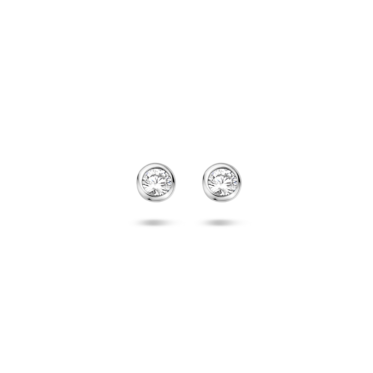 Gerhodineerd zilveren oorknoppen met zirconia gezet in een gladomzetting.