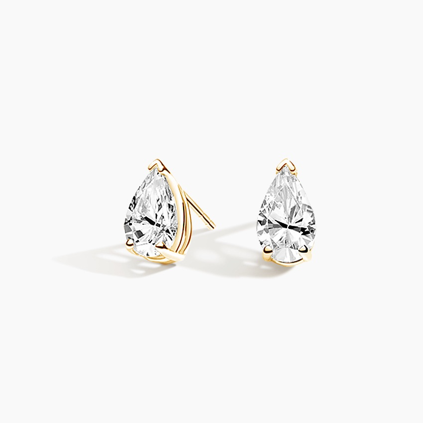 Verrijk je sieradencollectie met deze prachtige oorbellen van14-karaats gou metn lab grown diamanten, een waar symbool van tijdloze schoonheid en verfijning. Deze oorbellen, versierd met stralende, met de hand geselecteerde zoetwaterparels, bieden een klassieke maar verfijnde look die elke outfit complementeert.

De parels zijn vervaardigd uit massief 14-karaats goud en het strakke en minimalistische ontwerp zorgt ervoor dat de natuurlijke glans van de parels centraal staat. Hierdoor zijn ze de perfecte keuze voor zowel dagelijkse elegantie als speciale gelegenheden.