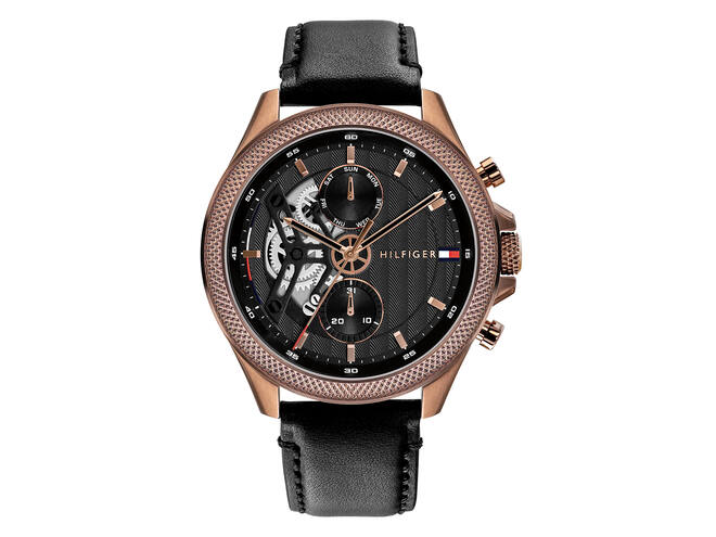 De horloge met modelnummer TH1792286 is voorzien van een zwarte leren band en een zwarte kast met een diameter van 44 mm . Draag deze elegante klok om uw pols voor een tijdloze en verfijnde uitstraling, perfect voor zowel formele als informele gelegenheden.
