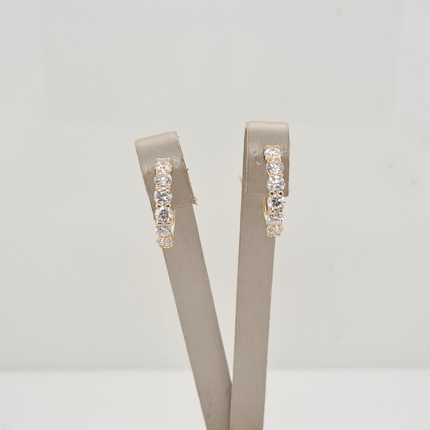 14krt gouden oorsieraden met diamant