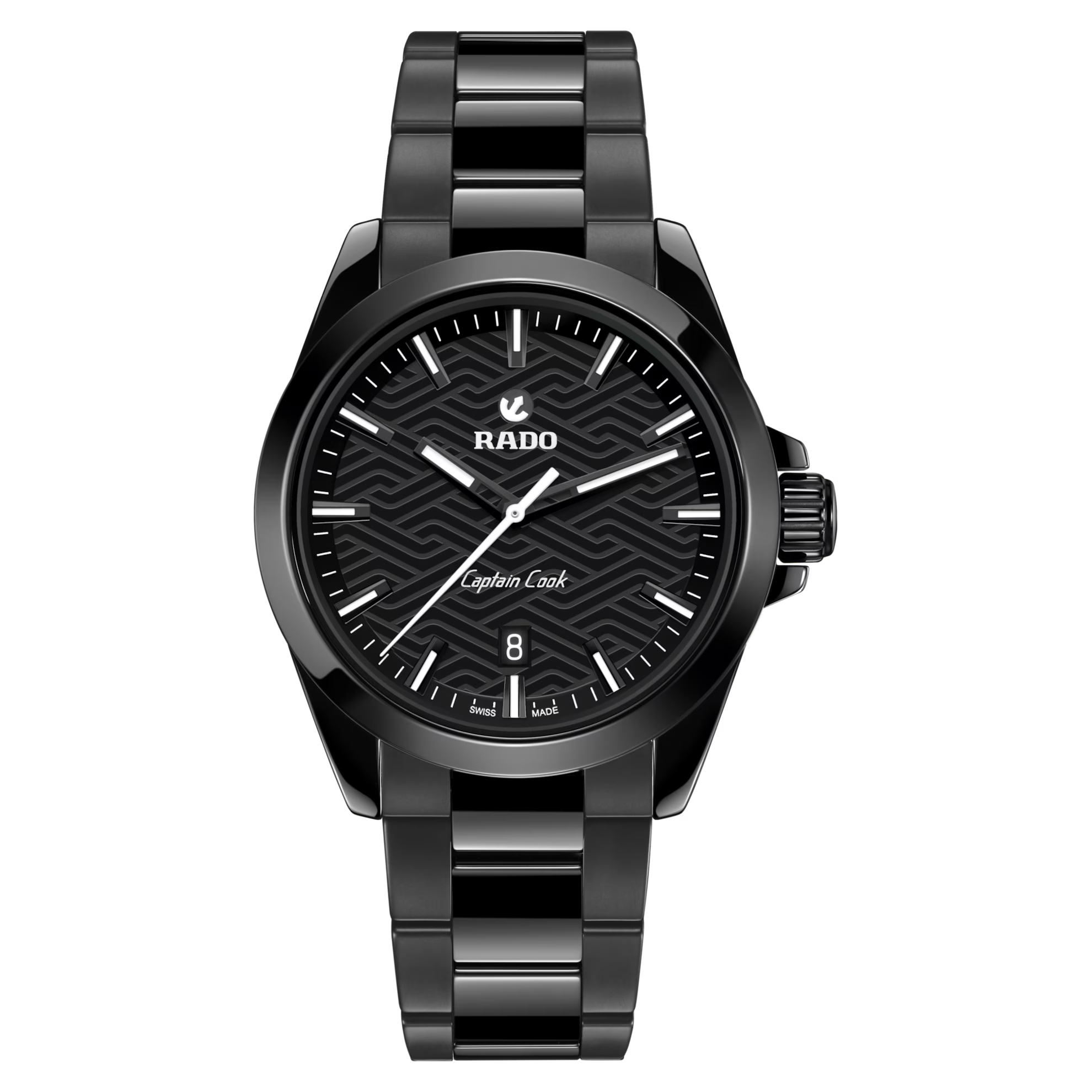 De Rado Captain Cook Discover is een meesterwerk van moderne horlogekunst, waarin sportieve kracht en verfijnde luxe op schitterende wijze samenkomen. De elegante kast van 40,7 mm, met een dikte van 12,3 mm, is volledig vervaardigd uit gepolijste, krasbestendige zwarte hightech keramiek en wordt bekroond door een vaste keramische lunette en prachtig gebogen saffierglas.

De bijzondere drieledige armband combineert matzwarte buitenschakels met hoogglanzend gepolijste middenschakels, wat zorgt voor een fascinerend lichtspel en een uiterst luxueuze uitstraling. De titanium vouwsluiting met drievoudige snelverstelling garandeert bovendien optimaal draagcomfort.

De diepzwarte wijzerplaat betovert met een verfijnd zonnestraalmotief en een subtiel, met laser aangebracht golfpatroon dat een verrassende diepte cre&euml;ert. De gepolijste zwarte indexen, opengewerkte wijzers en het karakteristieke bewegende Rado-ankertje worden stijlvol geaccentueerd door witte Super-LumiNova&reg;, voor een uitstekende afleesbaarheid.

Binnenin schittert het Zwitserse automatische Rado kaliber R763, uitgerust met 25 lagerstenen, een antimagnetische Nivachron&trade;-balansveer en een indrukwekkende gangreserve van maar liefst 80 uur. Het uurwerk is afgeregeld in vijf posities voor een optimale precisie, terwijl de geschroefde kroon met kroonbescherming bijdraagt aan een waterdichtheid tot 150 meter.

Een uitzonderlijk horloge voor de man die houdt van ingetogen luxe met een krachtig karakter. Tijdloos, mysterieus en onweerstaanbaar stijlvol &ndash; een exclusief statement dat bij iedere beweging opnieuw weet te fascineren!