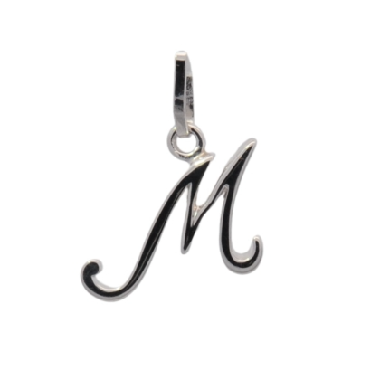 Entdecken Sie den Buchstaben Silber "M" Anh&auml;nger, Modellnummer 7640380019. Dieser zierliche Briefanh&auml;nger aus 925er Sterling Silber vereint Eleganz und Stil. Mit einem Gesamtgewicht von 0,46 g ist er leicht und angenehm zu tragen. Perfekt kombinierbar mit einer Silberkette, um Ihrer Garderobe eine pers&ouml;nliche Note zu verleihen. Ideal f&uuml;r den t&auml;glichen Gebrauch.