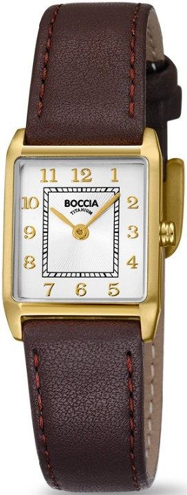 Der DAU Boccia Lederband Braun Quarz, Modellnummer 3388-02, ist eine stilvolle Armbanduhr. Sie besitzt ein elegantes Lederband in Braun und ein Quarz-Uhrwerk. Dieses Modell besticht durch zeitloses Design und Tragekomfort. Sie passt perfekt zu formeller Kleidung und Freizeitoutfits. Tragen Sie die Uhr am Handgelenk f&uuml;r einen klassischen und stilvollen Look.