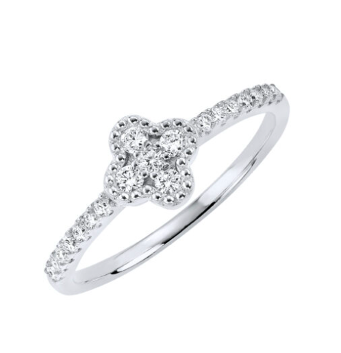 Der Ring Bl&uuml;te Silber 19 mit Labordiamant, Modellnummer 309189540, besticht durch seine elegante Gestaltung. Er geh&ouml;rt zur Kategorie Schmuck und ist ein Ring f&uuml;r den normalen t&auml;glichen Gebrauch. Der Ring kann perfekt zu allt&auml;glichen Outfits getragen werden, entweder solo oder in Kombination mit anderem dezentem Schmuck, um einen eleganten Look zu erzeugen.