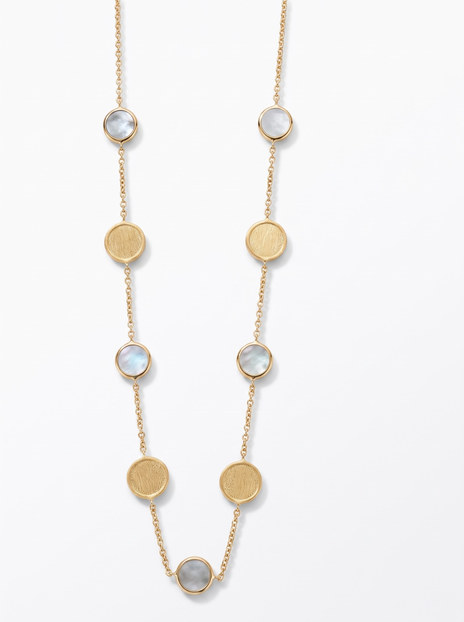18 karaat geel gouden collier met parelmoer en mat plaatjes