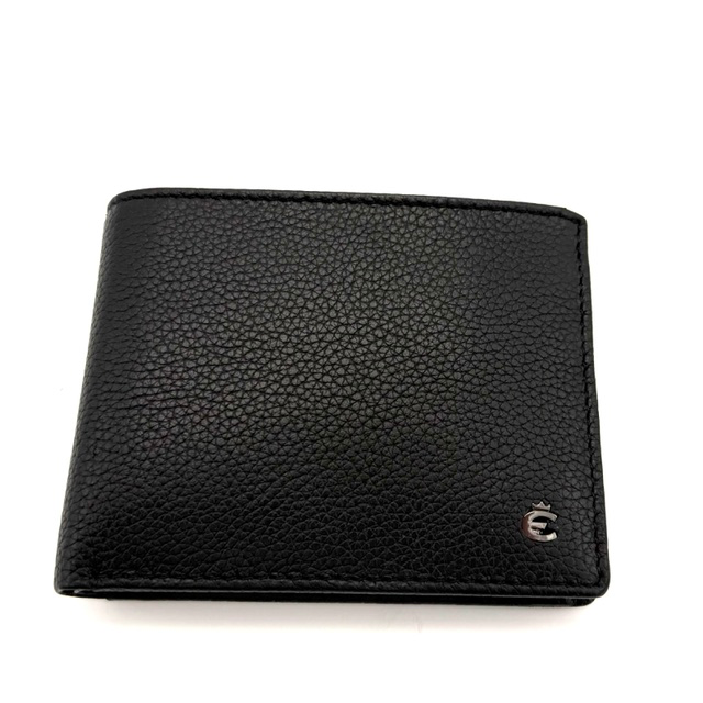 Portemonnee Houston &ndash; compact en praktisch

De portemonnee uit de serie Houston combineert een stijlvolle uitstraling met praktisch gebruiksgemak. De portemonnee heeft een handige flap en is voorzien van een Cardsafe-systeem, dat extra bescherming biedt tegen het ongewenst uitlezen van contactloze betaalpassen.

Er is ruimte voor 8 pasjes en het muntgeldvak is voorzien van een handig winkelwagenmuntje, zodat je altijd voorbereid bent op een bezoek aan de supermarkt.

Kenmerken

Serie: Houston
Sluiting: praktische flap
Cardsafe-systeem voor extra bescherming van pasjes
Ruimte voor 8 pasjes
Muntgeldvak inclusief winkelwagenmuntje
Compact formaat, ideaal voor dagelijks gebruik
Afmetingen: 8 cm hoog &times; 10 cm breed &times; 2 cm diep.

Een handzame portemonnee met slimme details, perfect voor wie overzicht en gemak belangrijk vindt.