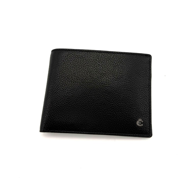 Billfold Houston &ndash; compact en veilig

De billfold uit de serie Houston is een stijlvolle en praktische portemonnee met een slank ontwerp. Dankzij het Cardsafe-systeem zijn je pasjes extra beschermd tegen ongewenst contactloos uitlezen.

De portemonnee biedt ruimte aan 8 pasjes en beschikt over een C-impact bescherming en een handig geheimvak voor het discreet opbergen van bijvoorbeeld briefgeld of kleine documenten.

Kenmerken

Serie: Houston
Model: billfold
Ruimte voor 8 pasjes
Cardsafe-systeem voor extra bescherming van contactloze pasjes
C-impact bescherming
Praktisch geheimvak
Slank en compact ontwerp
Afmetingen: 9 cm hoog &times; 11,5 cm breed &times; 0,8 cm diep.

Een elegante, dunne billfold die functionaliteit, veiligheid en draagcomfort combineert.