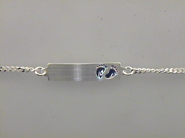 Dieses Produkt, Id-B&auml;nder Silber F&uuml;&szlig;e, Modellnummer ID40252/14, ist ein stilvolles Armband aus der Kategorie Schmuck. Es hat keinen Glanz und eignet sich ideal f&uuml;r ein dezentes Auftreten. Es wird am besten locker am Handgelenk getragen, um Eleganz und Komfort zu kombinieren. Perfekt f&uuml;r jeden Anlass und vielseitig kombinierbar.