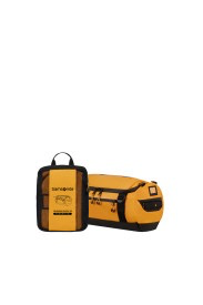Lichtgewicht handbagage reistas 35 liter &ndash; Duurzaam en praktisch
Op zoek naar een compacte, lichte en praktische reistas voor uw volgende reis? Deze handbagage reistas van 35 liter is ideaal voor een weekendje weg, een korte vakantie of een zakenreis. Met een gewicht van slechts 800 gram en een inhoud van 35 liter neemt u uw bagage comfortabel mee, zonder onnodig extra gewicht.

Compacte reistas met slimme functies

Dankzij het zachte, flexibele ontwerp is deze reistas gemakkelijk mee te nemen. Het ruime hoofdvak biedt voldoende plaats voor kleding en andere reisbenodigdheden. In het handige voorvak bewaart u spullen die u snel bij de hand wilt hebben.

De reistas is voorzien van afneembare draagriemen en zijhandvatten. Met de Smart Sleeve aan de achterzijde bevestigt u de tas eenvoudig aan de trekstang van een geschikte koffer. De compressieriemen helpen uw bagage compact te houden, terwijl het ge&iuml;ntegreerde adreslabel en de reflecterende details zorgen voor extra gebruiksgemak onderweg.

Duurzamere materialen

Bij het ontwerp is aandacht besteed aan een lange levensduur en het gebruik van gerecyclede materialen.

Buitenstof: minimaal 65% gerecycled nylon en gerecycled PET-plastic uit huishoudelijk afval.
Binnenvoering: minimaal 95% gerecycled PET-plastic uit huishoudelijk afval.
Ritsen: minimaal 90% gerecycled PET-plastic uit huishoudelijk afval.
De tas wordt onderworpen aan strenge duurzaamheidstests. Bovendien zijn reparatiemogelijkheden beschikbaar in ongeveer 70 landen, zodat de levensduur kan worden verlengd.

Productspecificaties

Model: Reistas
Formaat: Handbagage
Inhoud: 35 liter
Afmetingen: 47 x 28 x 28 cm
Gewicht: 0,8 kg
Materiaal buitenzijde: Nylon en polyester
Uitvoering: Zacht en flexibel
Sluiting: Ritssluiting
Materiaal: Waterbestendig
Buitenvak: 1 voorvak
Draagmogelijkheden: Zijhandvatten en afneembare draagriemen
Extra's: Smart Sleeve, ge&iuml;ntegreerd adreslabel, reflecterende details en compressieriemen
Binnenzijde: Ruim hoofdvak en meshvak
De ideale handbagage voor korte reizen

Deze lichtgewicht handbagage reistas combineert een compact formaat met verrassend veel opbergruimte. Ideaal voor een weekendje weg, een stedentrip of een korte vakantie. Dankzij de praktische indeling, het lage gewicht en de gerecyclede materialen reist u comfortabel en georganiseerd.