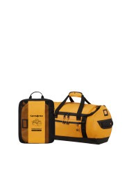 Lichtgewicht reistas 52 liter &ndash; Duurzaam, ruim en praktisch
Op zoek naar een ruime, lichtgewicht reistas voor uw volgende vakantie of weekendje weg? Deze reistas van 52 liter combineert een praktisch ontwerp met een laag gewicht en een bewuste materiaalkeuze. Met een gewicht van slechts 900 gram neemt u uw bagage gemakkelijk mee, terwijl de inhoud van 52 liter voldoende ruimte biedt voor uw kleding, schoenen en andere reisbenodigdheden.

Praktisch reiscomfort

Deze veelzijdige reistas is ontworpen voor optimaal gebruiksgemak. Het ruime hoofdvak biedt volop opbergruimte en in het handige voorvak bewaart u spullen die u snel bij de hand wilt hebben. Dankzij de afneembare draagriemen en de handvatten aan de boven- en zijkant draagt u de tas op de manier die u het prettigst vindt.

De compressieriemen helpen uw bagage compact te houden. Met de Smart Sleeve aan de achterzijde bevestigt u de tas eenvoudig aan de trekstang van een geschikte koffer. Het ge&iuml;ntegreerde adreslabel en de reflecterende details maken deze reistas extra praktisch voor onderweg.

Duurzamere materialen en lange levensduur

Bij deze reistas is aandacht besteed aan duurzaamheid, kwaliteit en herstelbaarheid. Het product wordt uitgebreid getest om aan hoge duurzaamheidseisen te voldoen.

De tas bevat gerecyclede materialen:

Buitenstof: minimaal 65% gerecycled nylon en gerecycled PET-plastic uit huishoudelijk afval.
Binnenvoering: minimaal 95% gerecycled PET-plastic uit huishoudelijk afval.
Ritsen: minimaal 90% gerecycled PET-plastic uit huishoudelijk afval.
Daarnaast zijn reparatiemogelijkheden beschikbaar in ongeveer 70 landen, zodat de levensduur van de tas kan worden verlengd.

Productspecificaties

Type: Reistas
Inhoud: 52 liter
Afmetingen: 53 x 32 x 32 cm
Gewicht: 0,9 kg
Materiaal buitenzijde: Nylon en polyester
Uitvoering: Zacht en flexibel
Sluiting: Ritssluiting
Materiaal: Waterbestendig
Buitenvak: 1 voorvak
Draagmogelijkheden: Boven- en zijhandvatten en afneembare draagriemen
Extra's: Smart Sleeve, ge&iuml;ntegreerd adreslabel, reflecterende details en compressieriemen
Binnenzijde: Ruim hoofdvak en meshvak
De ideale reistas voor vakantie en weekendjes weg

Met deze lichtgewicht reistas van 52 liter kiest u voor een fijne combinatie van ruimte, comfort en functionaliteit. Ideaal voor vakanties, korte trips en andere momenten waarop u uw bagage overzichtelijk en gemakkelijk wilt meenemen.