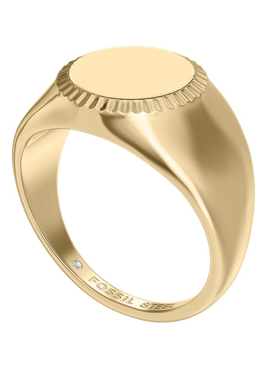 Deze zegelring is vervaardigd uit gepolijst goudkleurig roestvrij staal en heeft een strak, minimalistisch design met een gladde afwerking. Het graveerbare ontwerp leent zich perfect voor een persoonlijke touch. De gestructureerde details langs de rand cre&euml;ren een subtiel contrast, terwijl het ingetogen design ervoor zorgt dat dit sieraad moeiteloos in elke sieradencollectie past.
