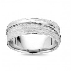 De trouwring is in witgoud 18 kt deels mat