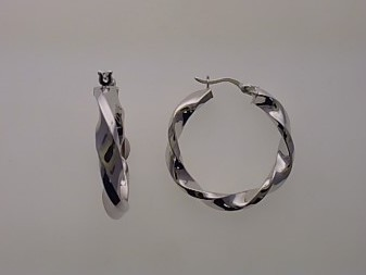 Produktdetails f&uuml;r das Creolen Paar Modellnummer 26-381: Diese eleganten Creolen geh&ouml;ren zur Kategorie Schmuck und sind vom Typ Creolen-Ohrringe. Die besten Tragem&ouml;glichkeiten sind zu einem eleganten Abendoutfit oder einem modernen Alltagslook. Sie bringen Glamour in jedes Outfit und sind ideal, um sowohl schlichte als auch auff&auml;llige Kleidung zu erg&auml;nzen.