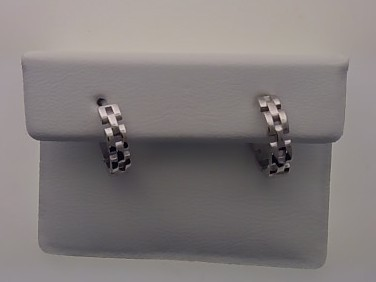 Das Produkt Creolen Paar (Modellnummer 26-365) ist ein Paar stilvoller Creolen, das zu der Kategorie Schmuck geh&ouml;rt. Diese Creolen sind klassische Hoops, die jedem Outfit Eleganz verleihen. Am besten tr&auml;gt man sie zu einem schicken Abendoutfit oder um einem Freizeitlook einen Hauch von Raffinesse zu verleihen. Perfekt f&uuml;r jeden Anlass.